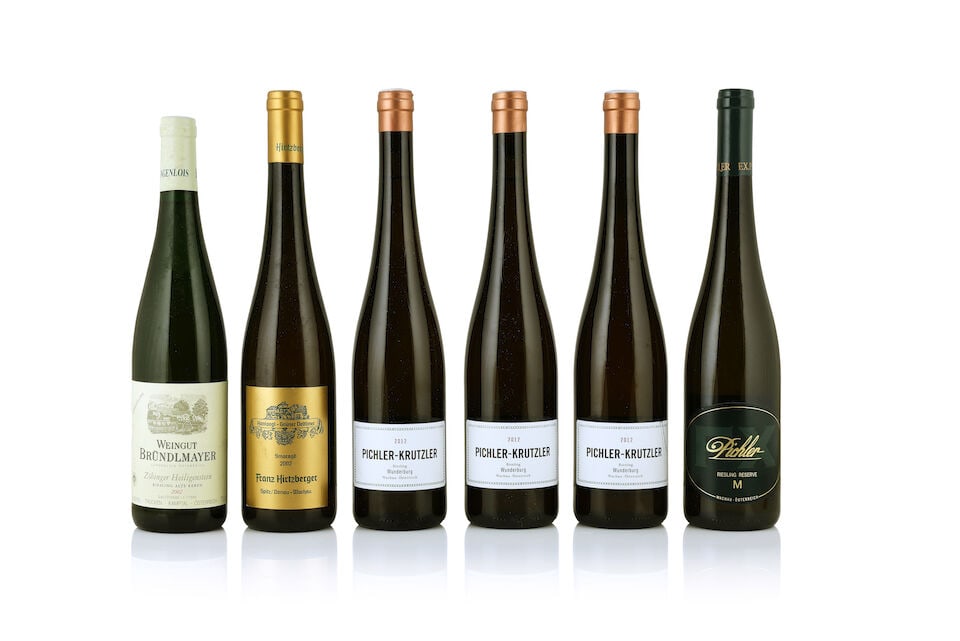 Franz Hirtzberger, Honivogl-Grüner Veltliner Smaragd, 2002 (1 x 750ml) Prager, Riesling Wei...: Franz Hirtzberger, Honivogl-Grüner Veltliner Smaragd, 2002 (1 x 750ml) Region: Austria Prager, Riesling Weissenkirchen Smaragd Klaus, 2002 (1 x 750ml) Region: Austria Bründlmayer,
