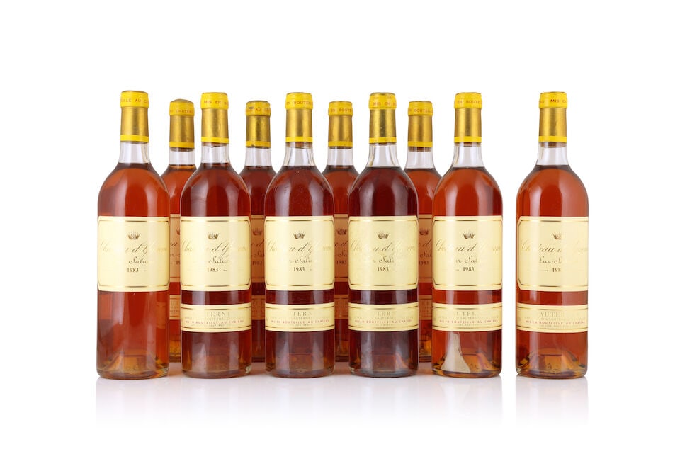 Château d'Yquem, 1983 (10 x 750ml): Château d'Yquem, 1983 (10 x 750ml) Region: Sauternes Fill Level: 6 into neck, 4 very top shoulder Capsule: worn capsules Notes: 2 slightly deeper colour For further information on this lot