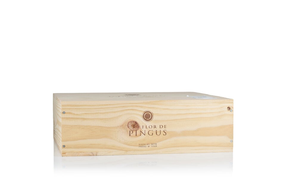 Dominio de Pingus, Flor de Pingus, 2016 (3 x 1500ml): Dominio de Pingus, Flor de Pingus, 2016 (3 x 1500ml) Region: Ribera del Duero Packaging: original wooden case This lot is subject to the following lot symbols: Δ Δ VAT at the prevailing