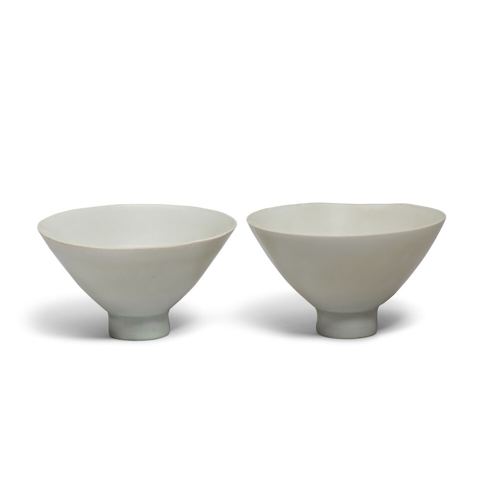 A PAIR OF QINGBAI-GLAZED CONICAL BOWLS Northern Song Dynasty (2) (1 of 3)