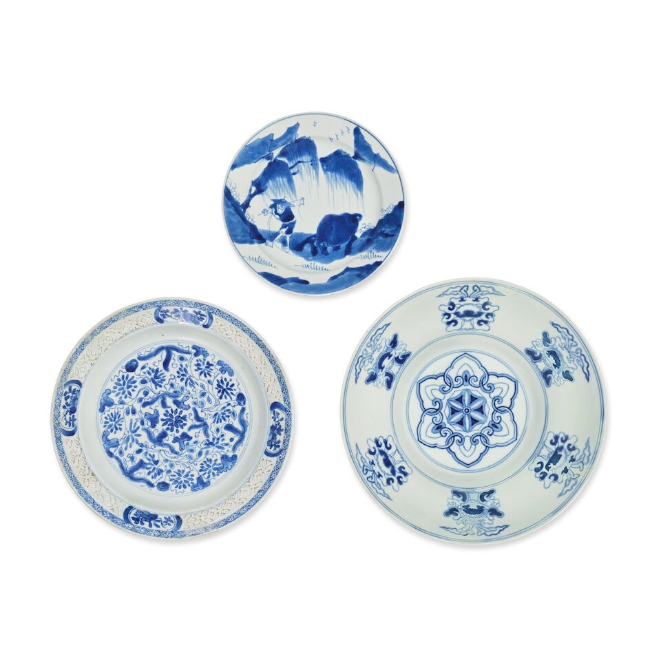 THREE BLUE AND WHITE DISHES 17th/18th century, one with a Qianlong six-character mark and of the... (1 of 2)