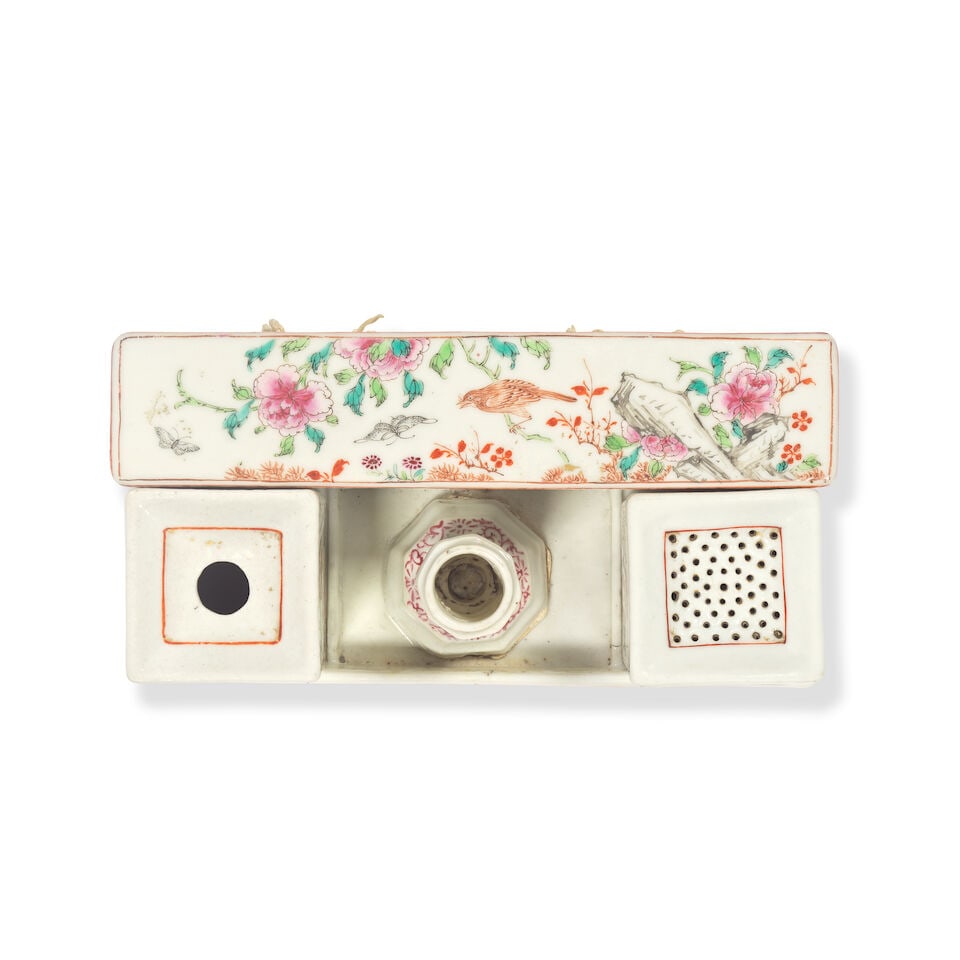 A RARE FAMILLE ROSE DESK SET Qianlong (4) - 4