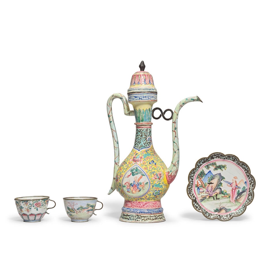 A CANTON ENAMEL EWER AND COVER AND TWO CANTON ENAMEL CUPS AND A SAUCER Qianlong (5) (1 of 2)