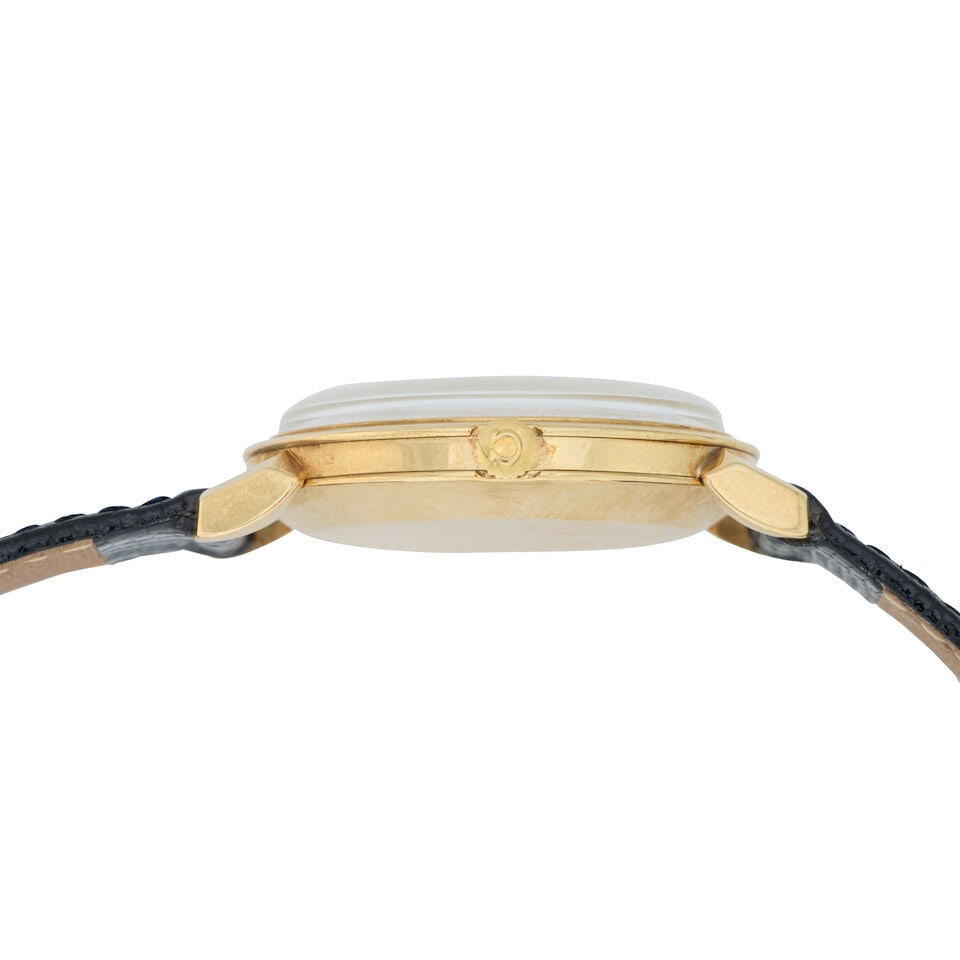 Omega. A 14K gold bumper automatic wristwatch Ref: 2709, Circa 1950 - 2