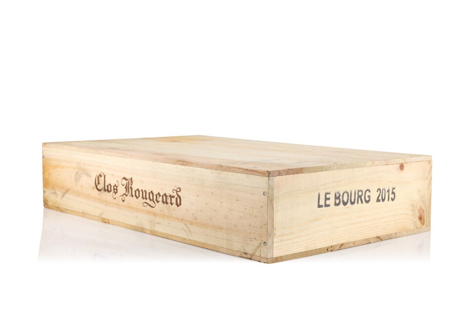 Clos Rougeard, Saumur-Champigny Le Bourg, 2015 (6 x 750ml): Clos Rougeard, Saumur-Champigny Le Bourg, 2015 (6 x 750ml) Region: Loire Packaging: original wooden case (lightly damp-affected) This lot is subject to the following lot symbols: Δ Δ VAT at