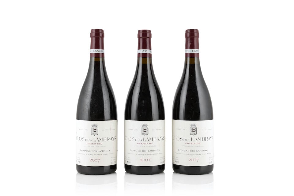 Domaine des Lambrays, Clos des Lambrays, 2007 (3 x 750ml): Domaine des Lambrays, Clos des Lambrays, 2007 (3 x 750ml) Region: Côte de Nuits Label: bin-soiled This lot is subject to the following lot symbols: Δ Δ VAT at the prevailing rate on