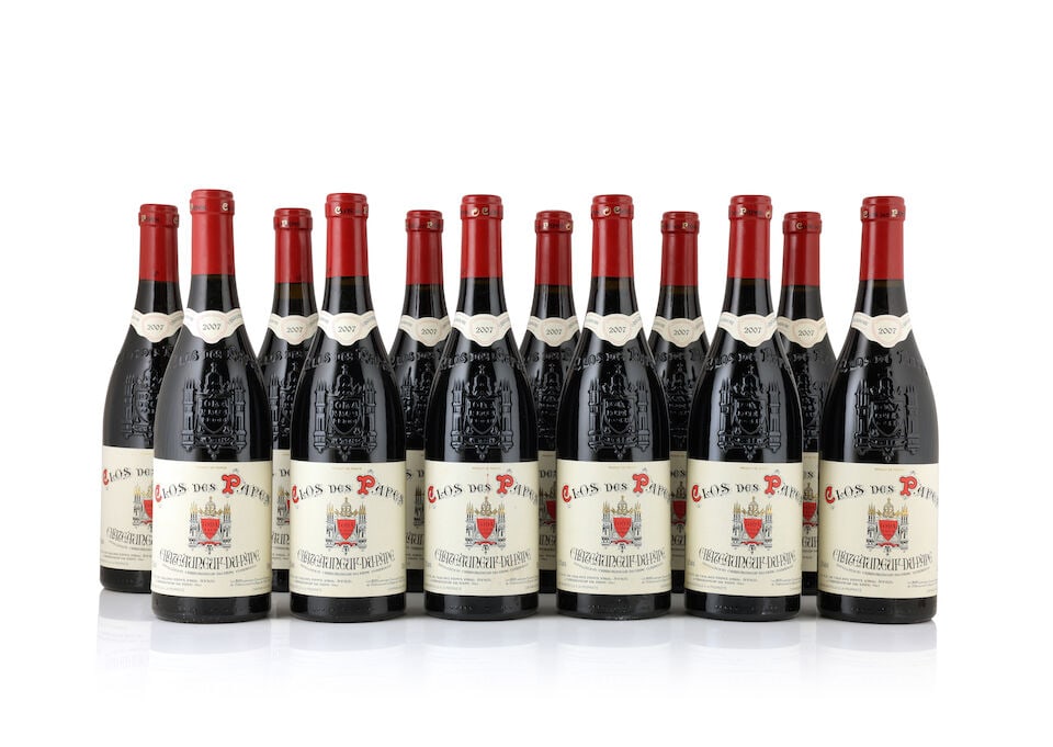 Clos des Papes, Châteauneuf-du-Pape, 2007 (19 x 750ml): Clos des Papes, Châteauneuf-du-Pape, 2007 (19 x 750ml) Region: Rhône Valley Label: lightly bin-soiled & nicked - 5 creased This lot is subject to the following lot symbols: Δ Δ