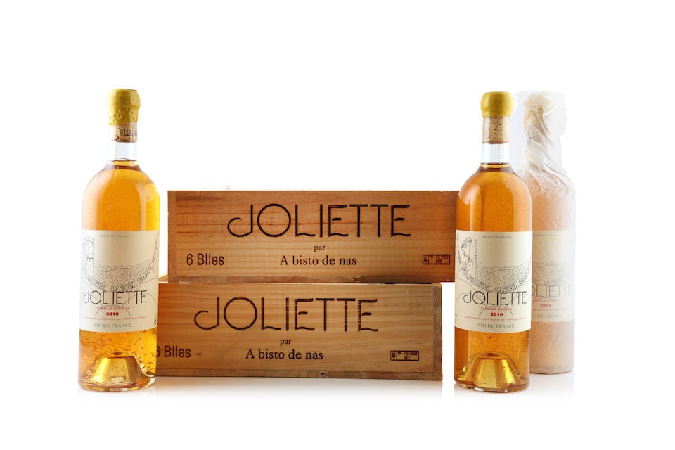 Clos Joliette, 2010 (12 x 750ml): Clos Joliette, 2010 (12 x 750ml) Region: Jurançon Packaging: 2 x original wooden cases (lacking lids) Notes: tartrates/sediment visible This lot is subject to the following lot symbols: