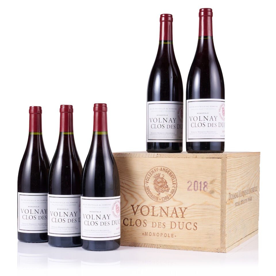 Domaine Marquis d'Angerville, Volnay 1er Cru, Clos des Ducs Monopole, 2018 (11 x 750ml): Domaine Marquis d'Angerville, Volnay 1er Cru, Clos des Ducs Monopole, 2018 (11 x 750ml) Region: Burgundy Fill Level: 5x excellent Capsule: 5x ok Cork: 5x ok Label: 5x excellent appearance Packaging: 1