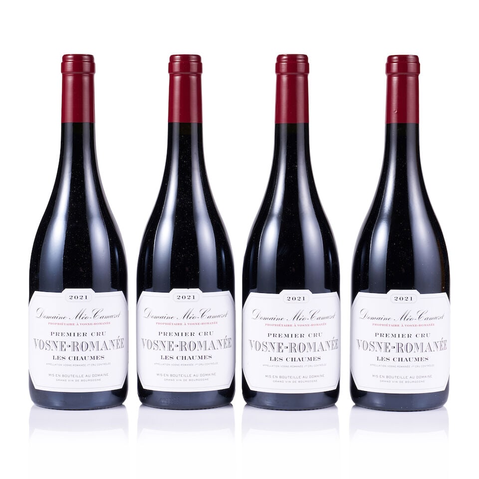 Domaine Méo-Camuzet, Vosne-Romanée 1er Cru, Les Chaumes, 2021 (4 x 750ml): Domaine Méo-Camuzet, Vosne-Romanée 1er Cru, Les Chaumes, 2021 (4 x 750ml) Region: Burgundy Fill Level: excellent Capsule: ok Cork: ok Label: 1x very slightly nicked, 3x excellent appearance