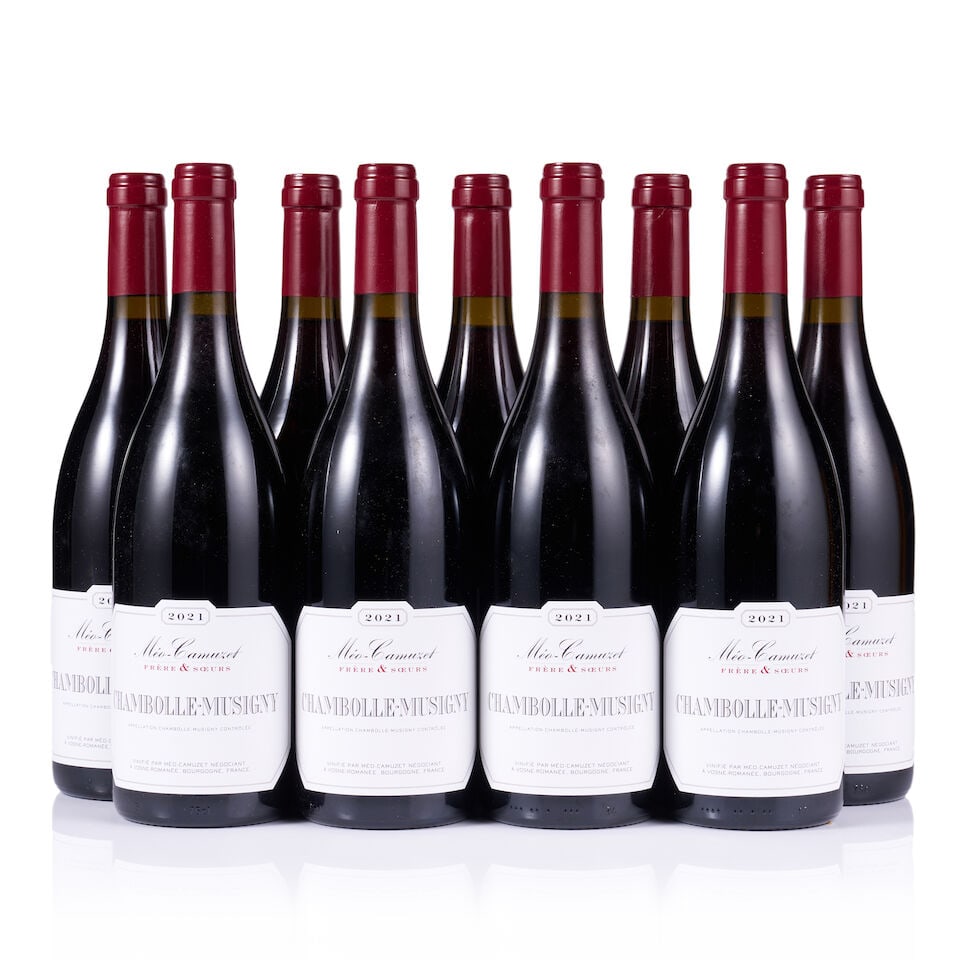 Méo-Camuzet Frère & Soeurs, Chambolle-Musigny, 2021 (9 x 750ml): Méo-Camuzet Frère & Soeurs, Chambolle-Musigny, 2021 (9 x 750ml) Region: Burgundy Fill Level: excellent Capsule: ok Cork: ok Label: excellent appearance Packaging: 2x original cartons For fur