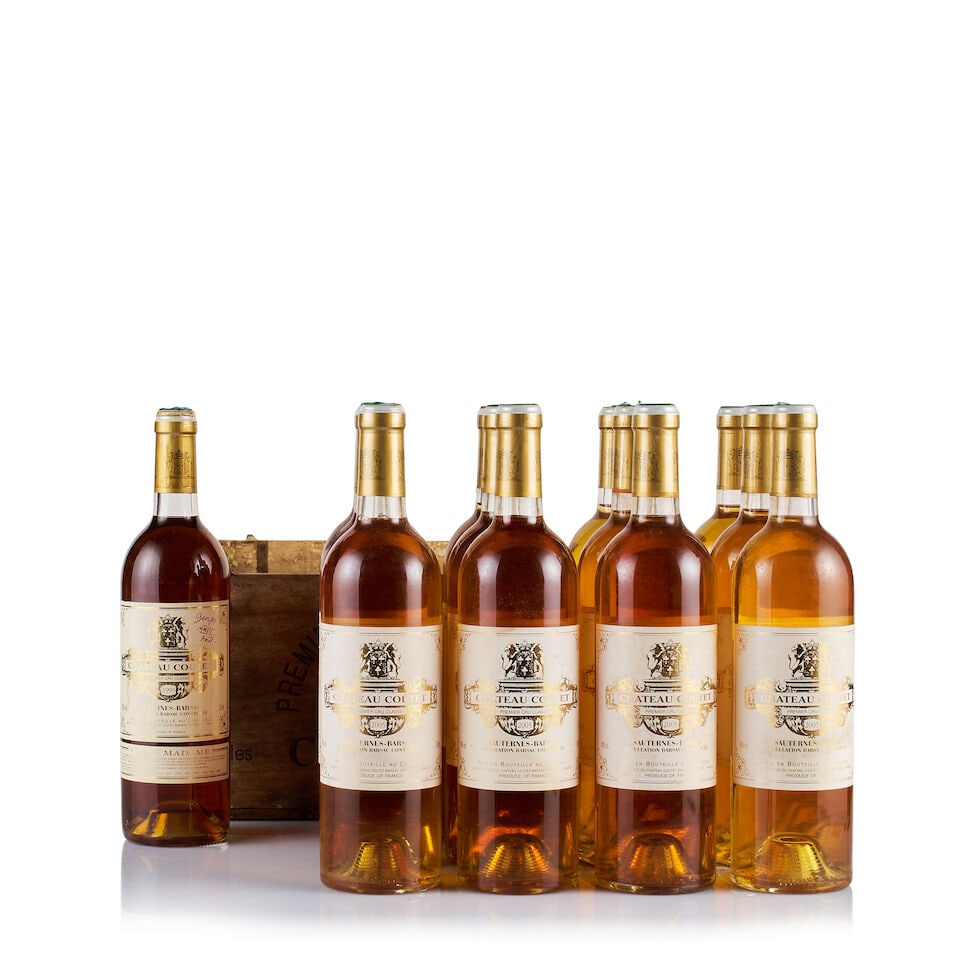 Château Coutet, Barsac, Grand Cru Classé, 1995 & 2005 (13 x 750ml): Château Coutet, Barsac, Grand Cru Classé, 2005 (12 x 750ml) Region: Bordeaux Fill Level: into neck Capsule: double-capsules, ok Cork: ok Label: 4x slightly bin-soiled, 8x bin-soiled and slig