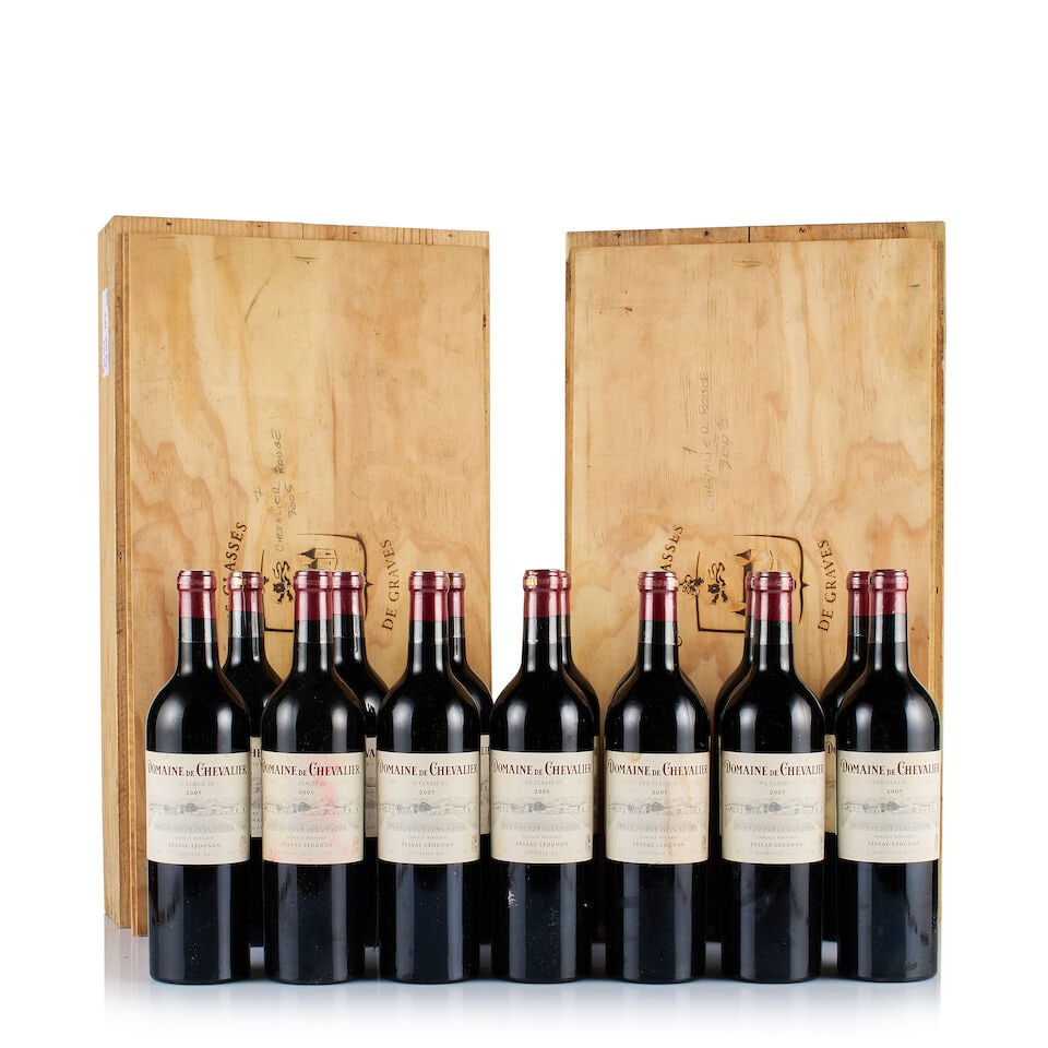 Domaine de Chevalier, Pessac-Léognan, Grand Cru Classé, Red, 2005 (14 x 750ml): Domaine de Chevalier, Pessac-Léognan, Grand Cru Classé, Red, 2005 (14 x 750ml) Region: Bordeaux Fill Level: into neck Capsule: double capsules, ok Cork: ok Label: 6x slightly bin-soiled and