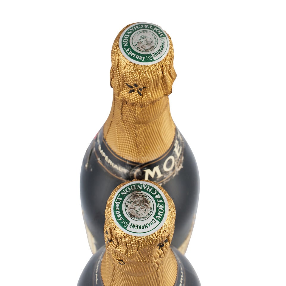 Champagne Moët & Chandon, Millésime Blanc, 1976 (2 x 750ml) - 2
