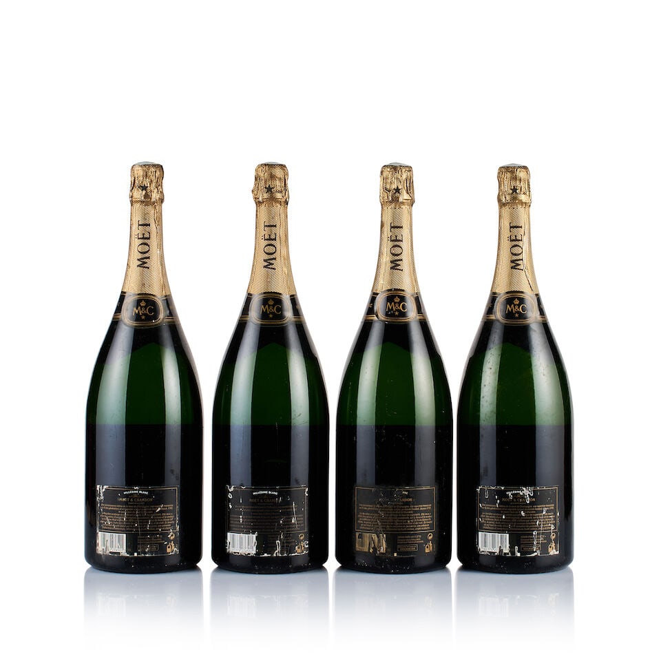 Champagne Moët & Chandon, Millésime Blanc, 1998 & 1999 (1 x 750ml & 4 x Magnum) - 3