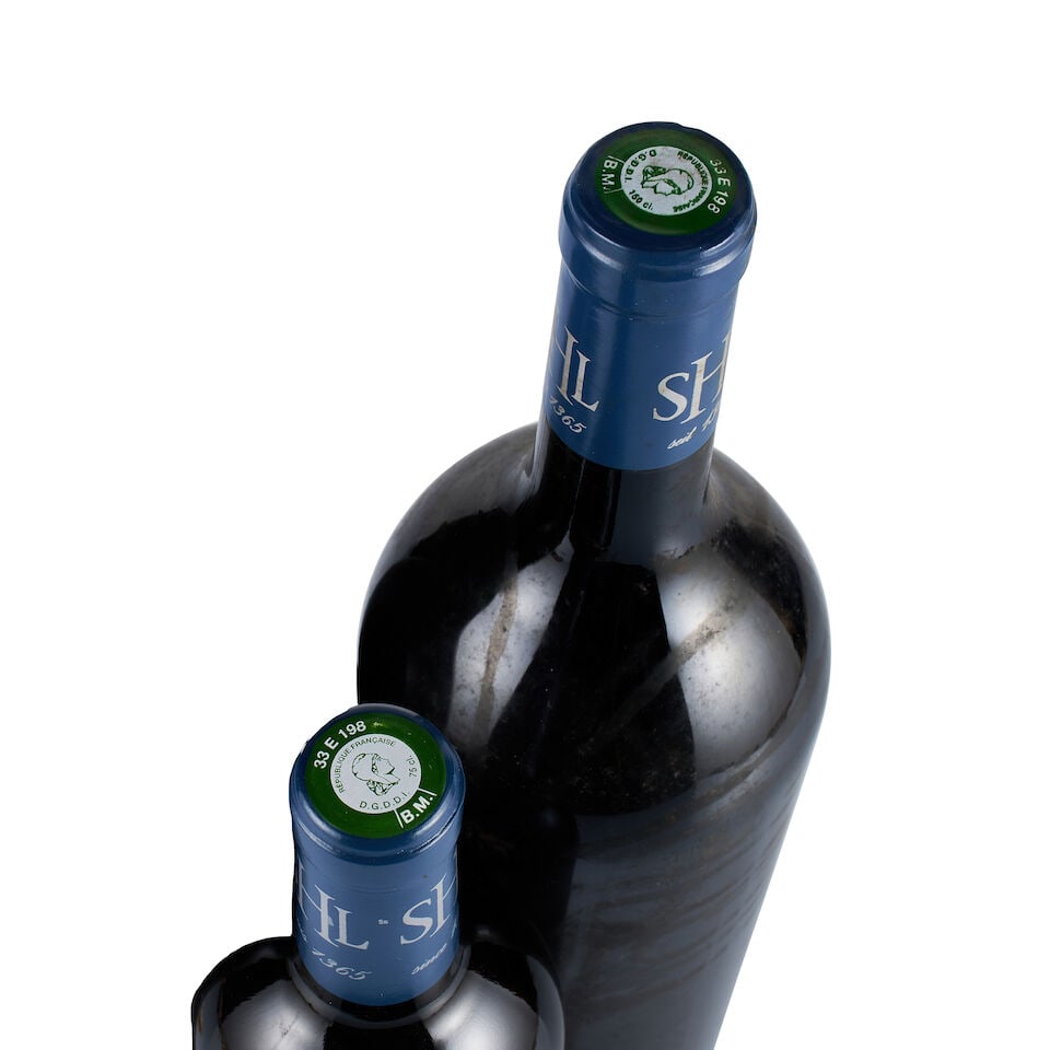 Château Smith Haut Lafitte, Pessac-Léognan, Grand Cru Classé, 2001 (1 x 750ml & 1... - 2