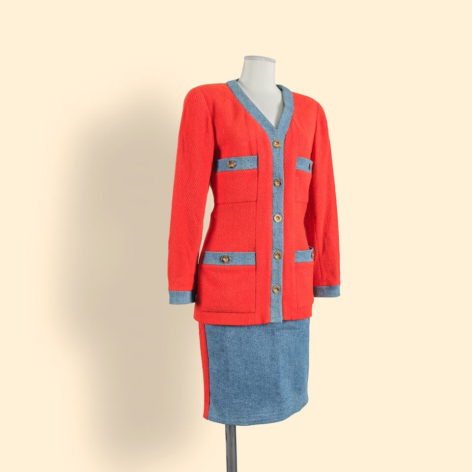 Chanel Boutique, collection Automne/Hiver 1991. Tailleur en denim et lainage bouclette rouge. Ch... (1 of 1)