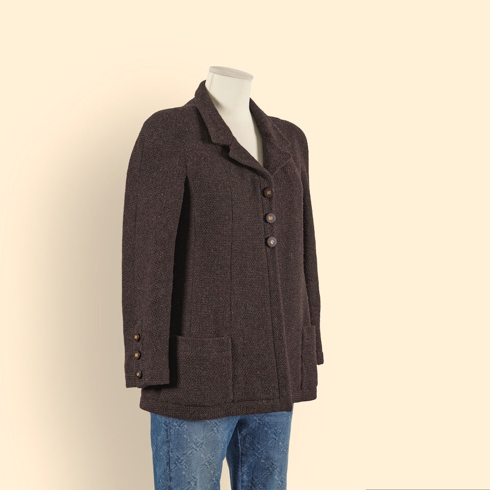 Chanel Boutique, circa 1990. Brown tweed jacket. Chanel Boutique, circa 1990. Veste en tweed mar... (1 of 1)