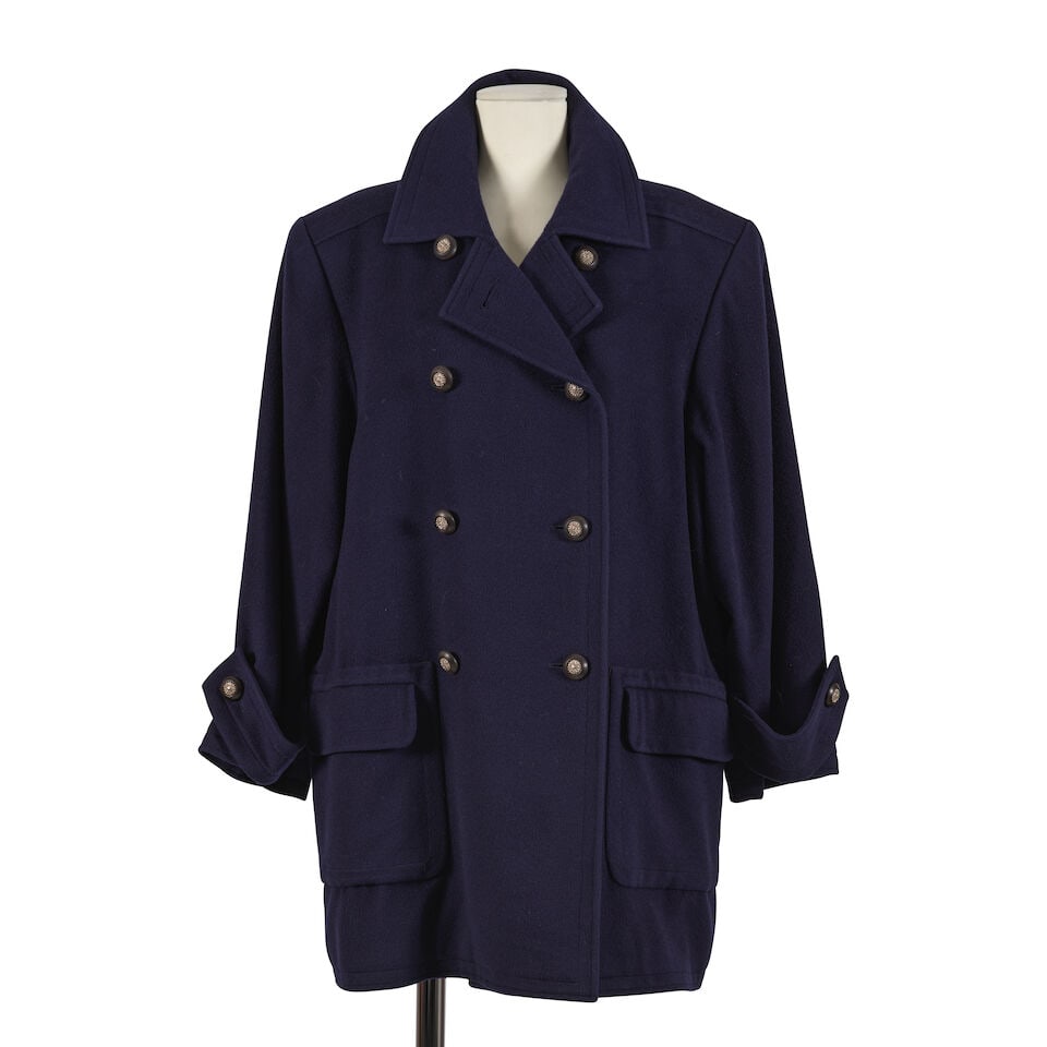 Yves Saint Laurent Rive Gauche. Caban 7/8e en lainage marine. Yves Saint Laurent Rive Gauche. 7/... (1 of 1)