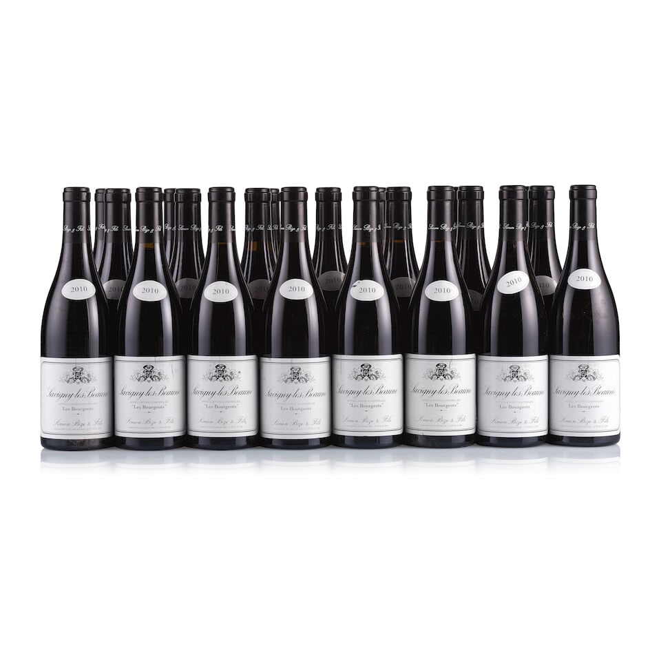 Simon Bize & Fils, Savigny-lès-Beaune, Les Bourgeots, 2010 (21 x 750ml): Simon Bize & Fils, Savigny-lès-Beaune, Les Bourgeots, 2010 (21 x 750ml) Region: Burgundy Fill Level: excellent Capsule: ok Cork: ok Label: all slightly bin-soiled and slightly stained, 4x not