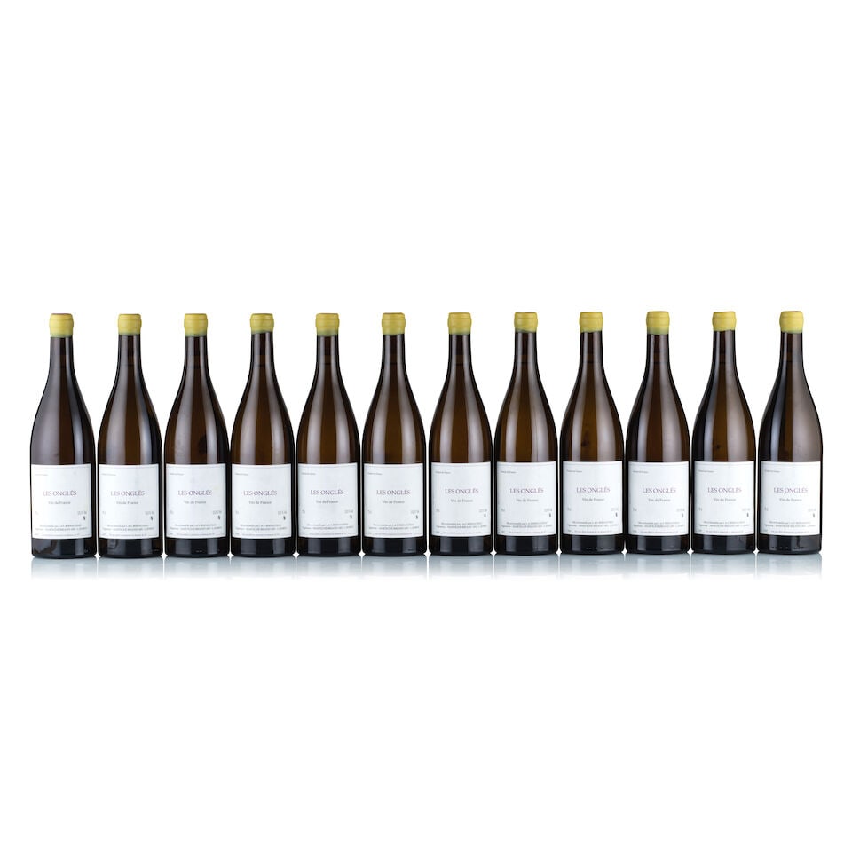 Stéphane Bernaudeau, Les Onglés, 2018 (12 x 750ml): Stéphane Bernaudeau, Les Onglés, 2018 (12 x 750ml) Region: Loire Fill Level: excellent Capsule: ok Cork: ok Label: 4x very lightly worn, 8x good appearance Packaging: neutral carton For