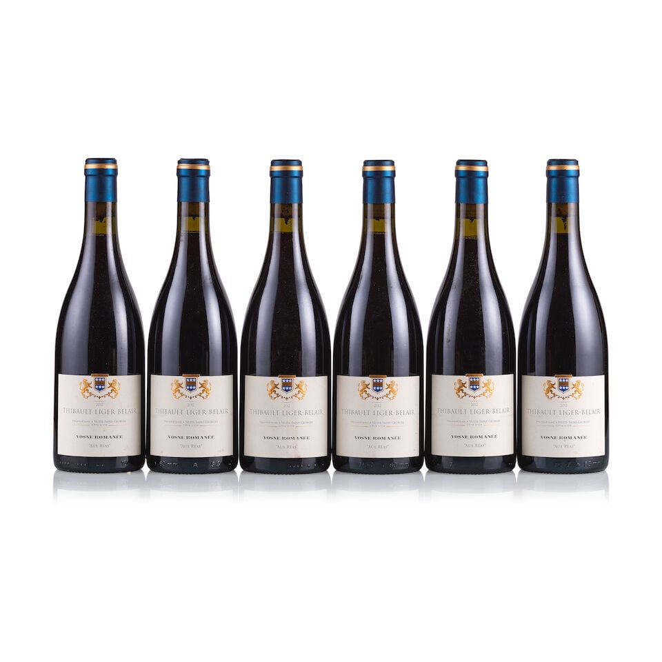 Thibault Liger-Belair, Vosne-Rosmanée, Aux Réas, 2012 (6 x 750ml): Thibault Liger-Belair, Vosne-Rosmanée, Aux Réas, 2012 (6 x 750ml) Region: Burgundy Fill Level: good Capsule: ok Cork: ok Label: all slightly marked and dusty Packaging: neutral