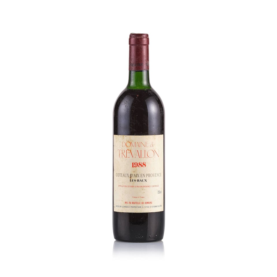 Domaine de Trévallon, Coteaux-d'Aix-en-Provence, Les Baux, 1988 (1 x 750ml): Domaine de Trévallon, Coteaux-d'Aix-en-Provence, Les Baux, 1988 (1 x 750ml) Region: Provence Fill Level: top shoulder Capsule: very slightly corroded Cork: very slightly depressed Label: stained