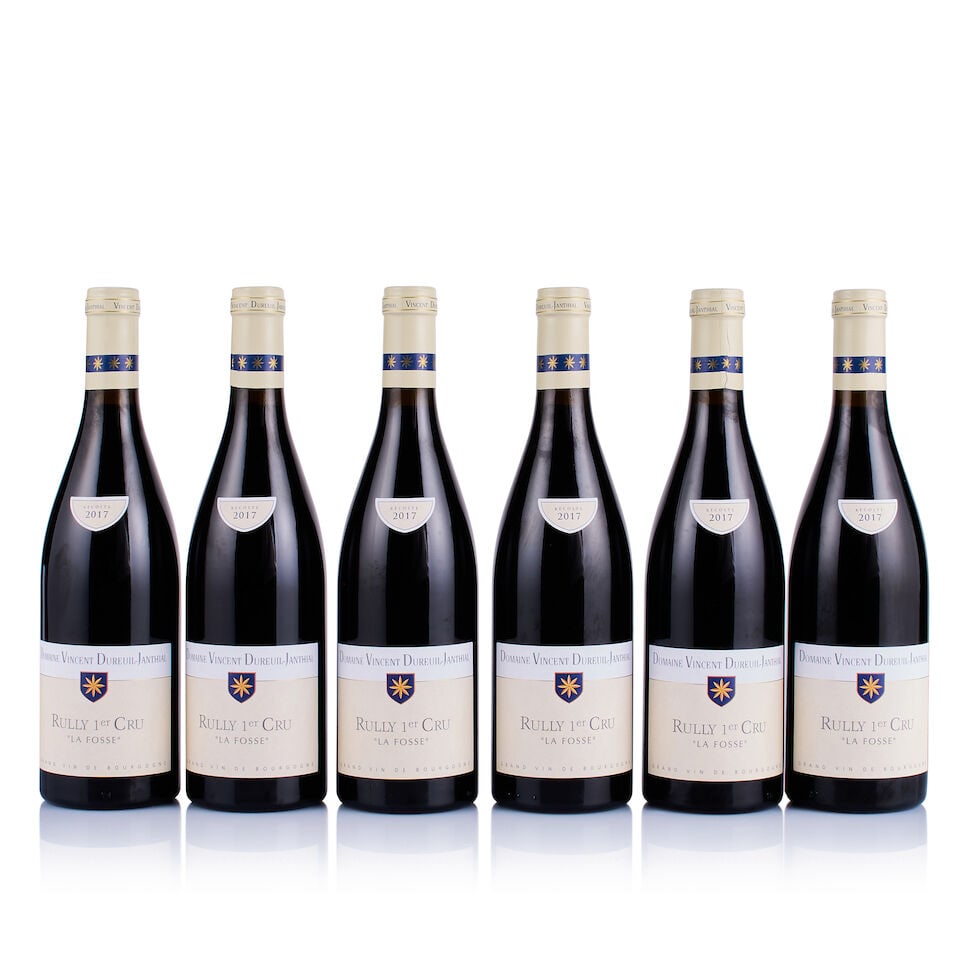 Domaine Dureuil Janthial, Rully 1er Cru, La Fosse, 2017 (6 x 750ml): Domaine Dureuil Janthial, Rully 1er Cru, La Fosse, 2017 (6 x 750ml) Region: Burgundy Fill Level: excellent Capsule: ok Cork: ok Label: good appearance Packaging: neutral carton This lot is subject to