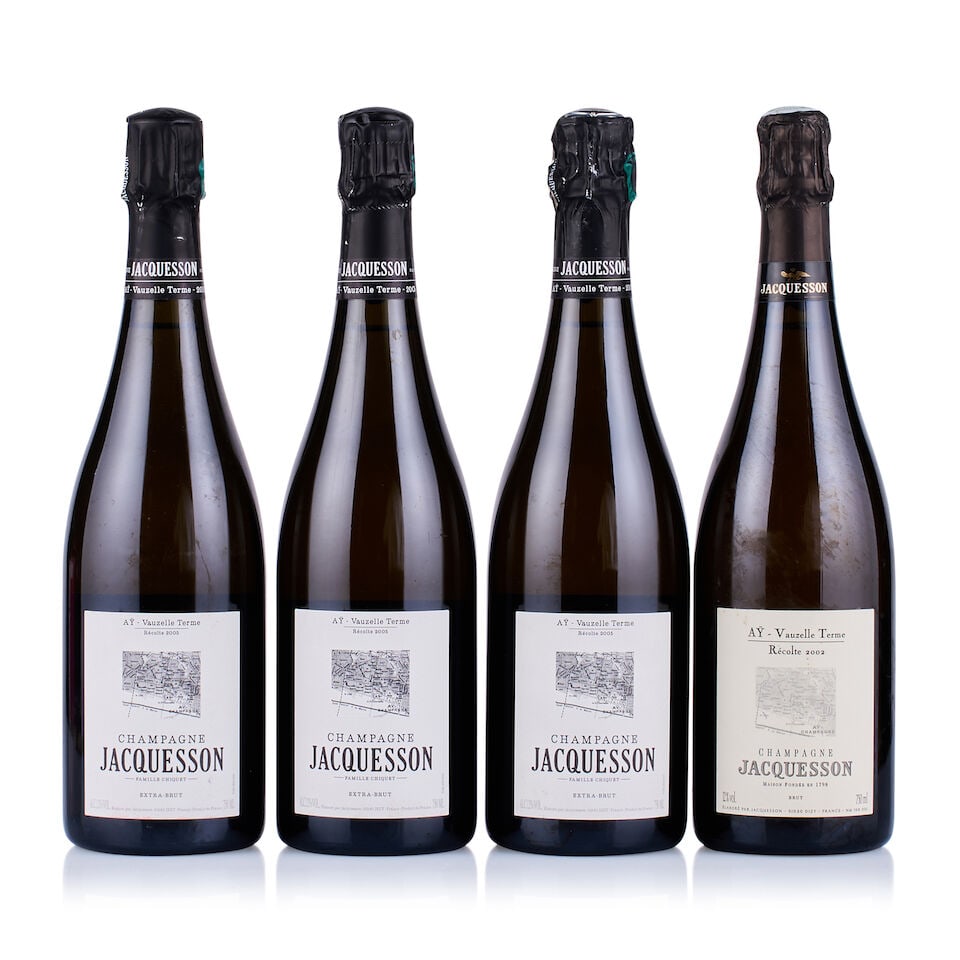 Champagne Jacquesson, Aÿ, Vauzelle Terme, 2002 & 2005 (4 x 750ml): Champagne Jacquesson, Aÿ, Vauzelle Terme, 2002 (1 x 750ml) Region: Champagne Fill Level: excellent Capsule: ok Cork: ok Label: lightly bin-soiled Packaging: neutral carton Miscellaneous: