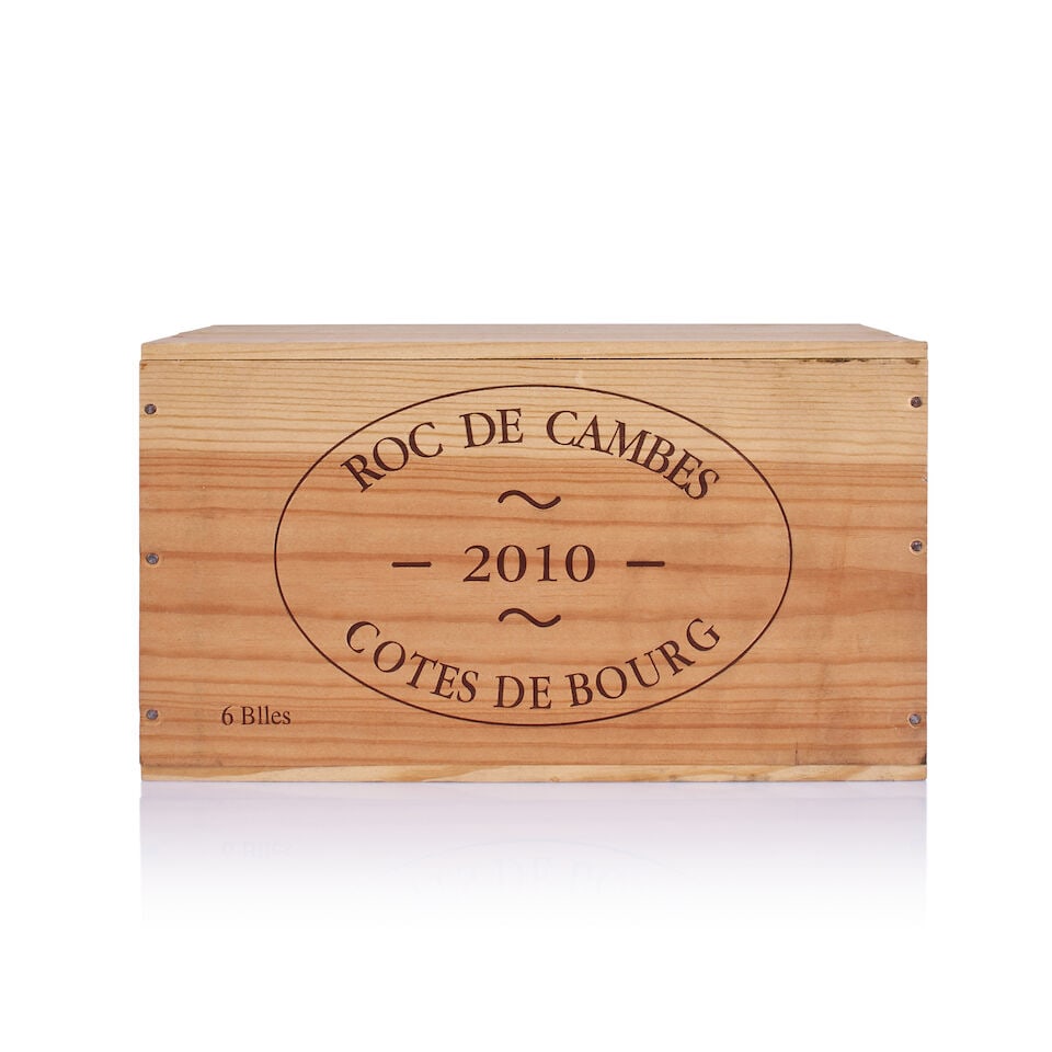 Roc de Cambes, Côtes de Bourg, 2010 (6 x 750ml): Roc de Cambes, Côtes de Bourg, 2010 (6 x 750ml) Region: Bordeaux Packaging: original wooden case Miscellaneous: not open, pencil written For further information on this lot please visit Bonhams.c