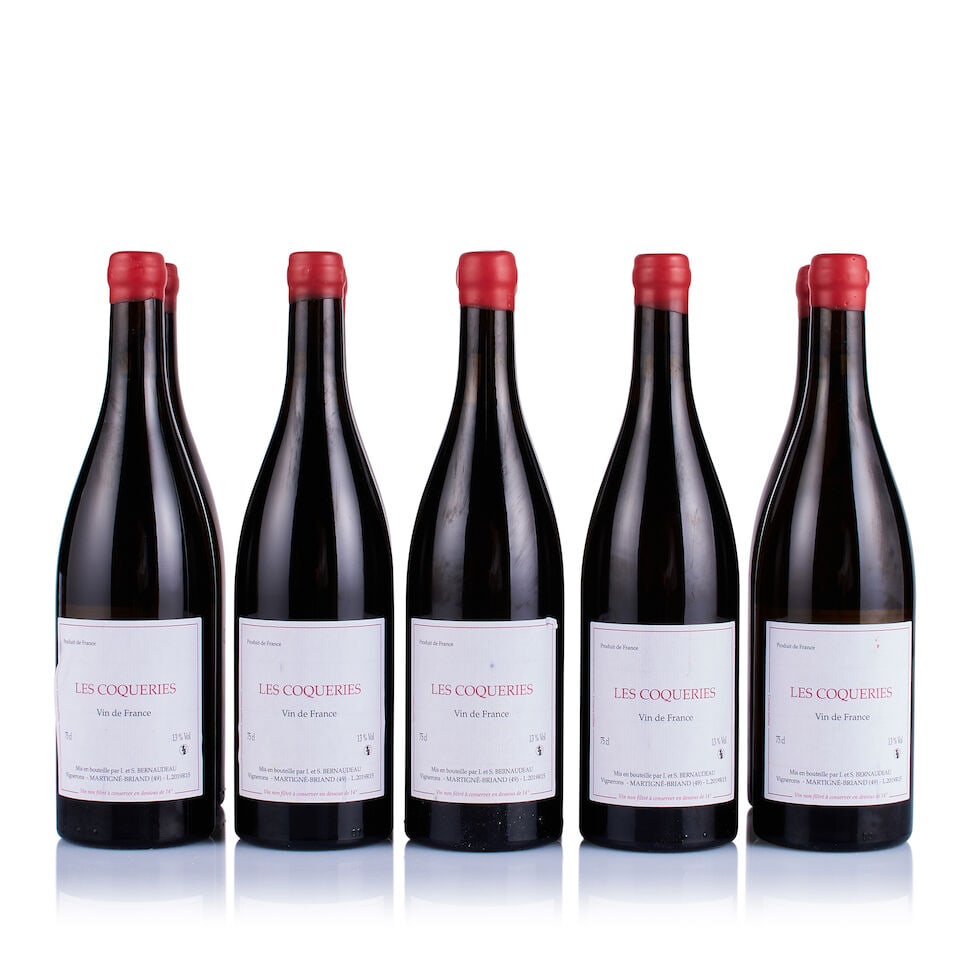 Stéphane Bernaudeau, Les Coqueries, 2019 (10 x 750ml): Stéphane Bernaudeau, Les Coqueries, 2019 (10 x 750ml) Region: Loire Fill Level: excellent Capsule: red wax, ok Cork: ok Label: 6x slightly marked, 1x slightly loose, 3x good