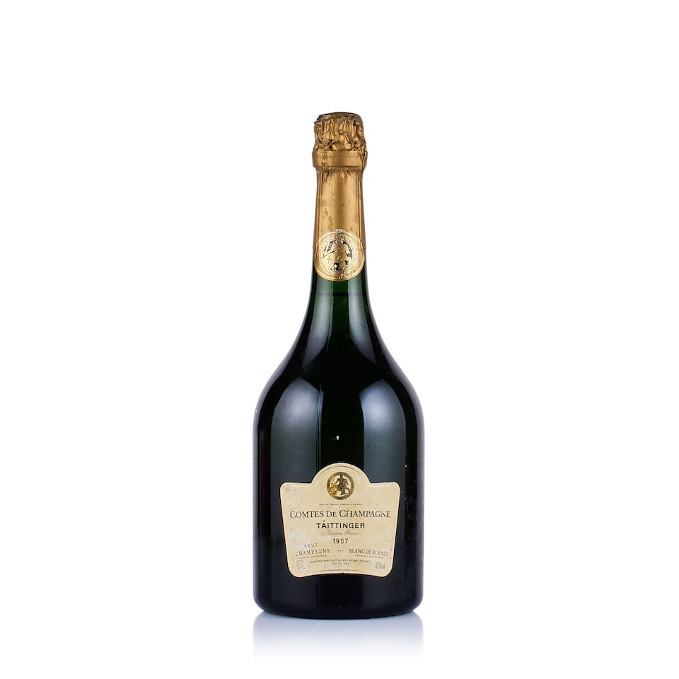 Champagne Taittinger, Comtes de Champagne, Grand Cru, 1997 (1 x Magnum): Champagne Taittinger, Comtes de Champagne, Grand Cru, 1997 (1 x Magnum) Region: Champagne Fill Level: excellent Capsule: stained Cork: ok Label: bin-soiled, rubbed and nicked Packaging: neutral
