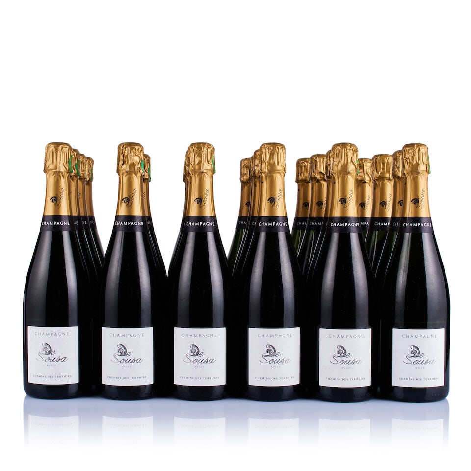 Champagne De Sousa, Chemins des Terroirs (24 x 750ml): Champagne De Sousa, Chemins des Terroirs (24 x 750ml) Region: Champagne Fill Level: excellent Capsule: ok Cork: ok Label: bin-soiled and damp-affected Packaging: 4x neutral cartons Miscellaneous: