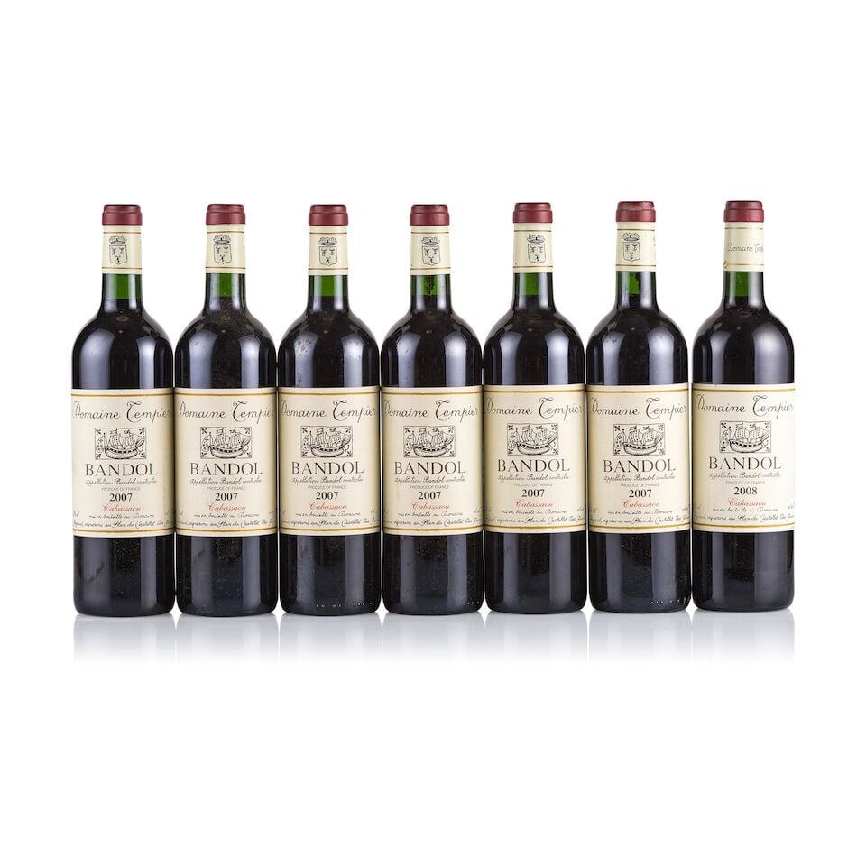 Domaine Tempier, Bandol, Cabassaou, 2007 & 2008 (7 x 750ml): Domaine Tempier, Bandol, Cabassaou, 2007 (6 x 750ml) Region: Provence Fill Level: into neck Capsule: ok Cork: ok Label: 3x slightly stained, 3x good appearance Packaging: neutral carton Domaine
