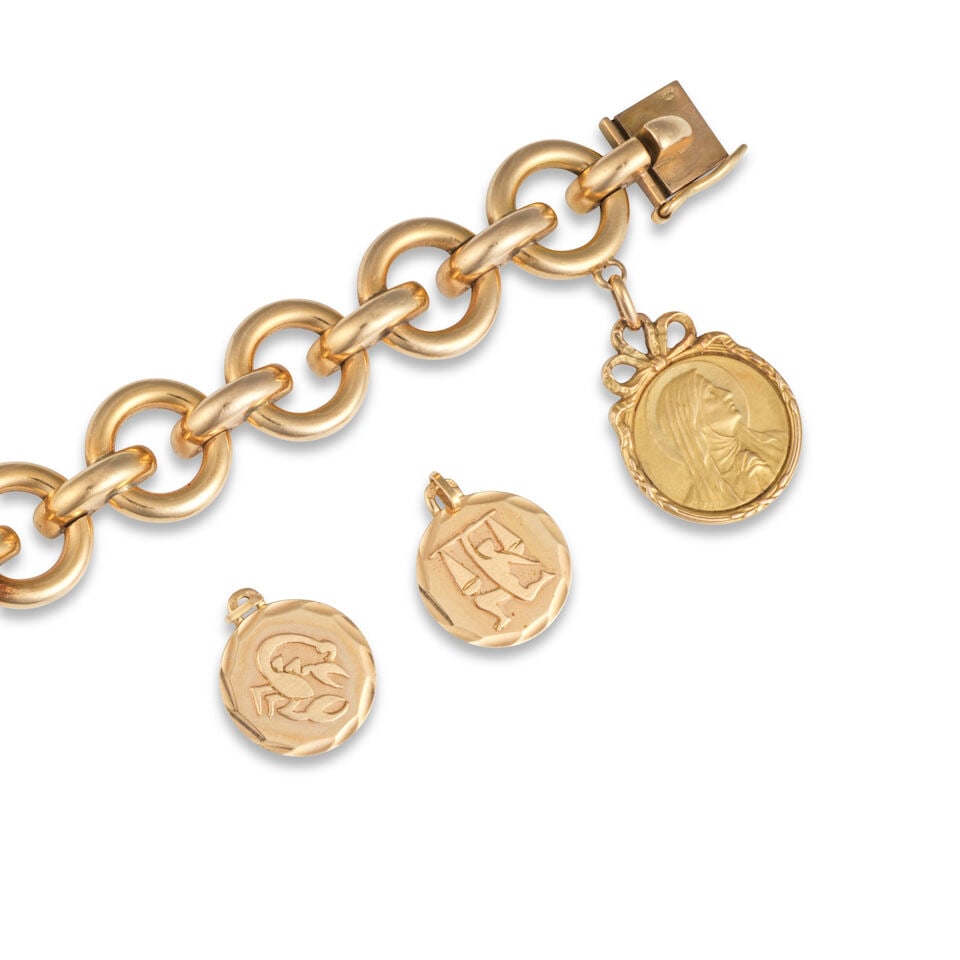 COLLECTION OF GOLD JEWELRY ENSEMBLE DE BIJOUX EN OR - 2