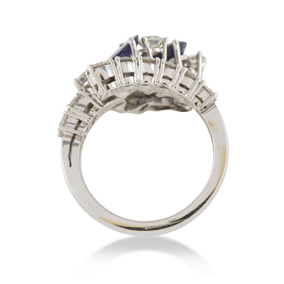 SAPPHIRE AND DIAMOND RING BAGUE SAPHIRS ET DIAMANTS - 2