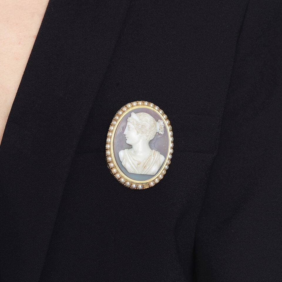 NICOLAS MORELLI (1771-1838): AGATE CAMEO AND PEARL BROOCH, ITALIAN SCHOOL NICOLAS MORELLI (1771-... - 2