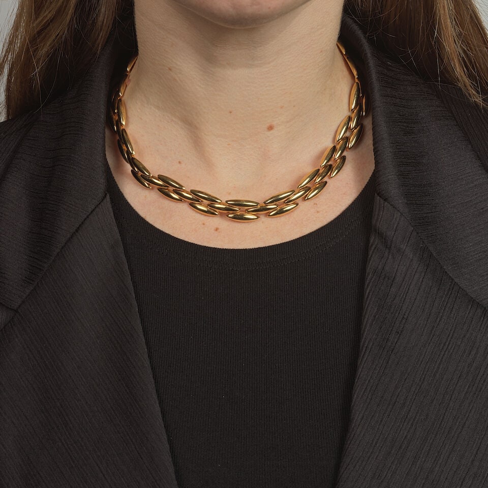 CARTIER: GOLD 'GENTIANE' NECKLACE CARTIER: COLLIER 'GENTIANE' EN OR - 2