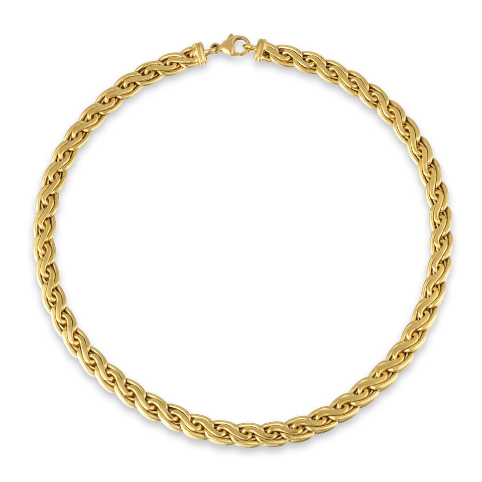 GOLD NECKLACE COLLIER EN OR: GOLD NECKLACE COLLIER EN OR • French mark for 18 carat yellow gold (750 ‰) • Flat twisted link chain • Length 40.0 cm • Gross weight 25.43 grams Footnotes: CONDITION
