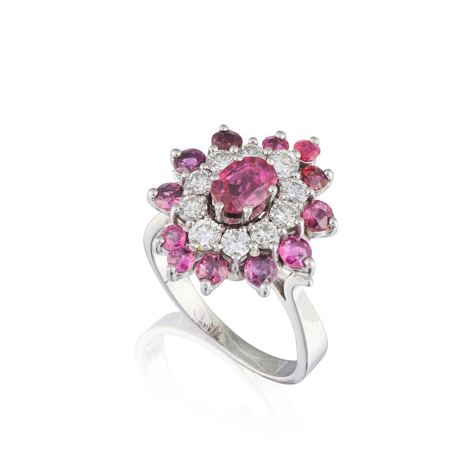 RUBY AND DIAMOND RING BAGUE RUBIS ET DIAMANTS (1 of 3)