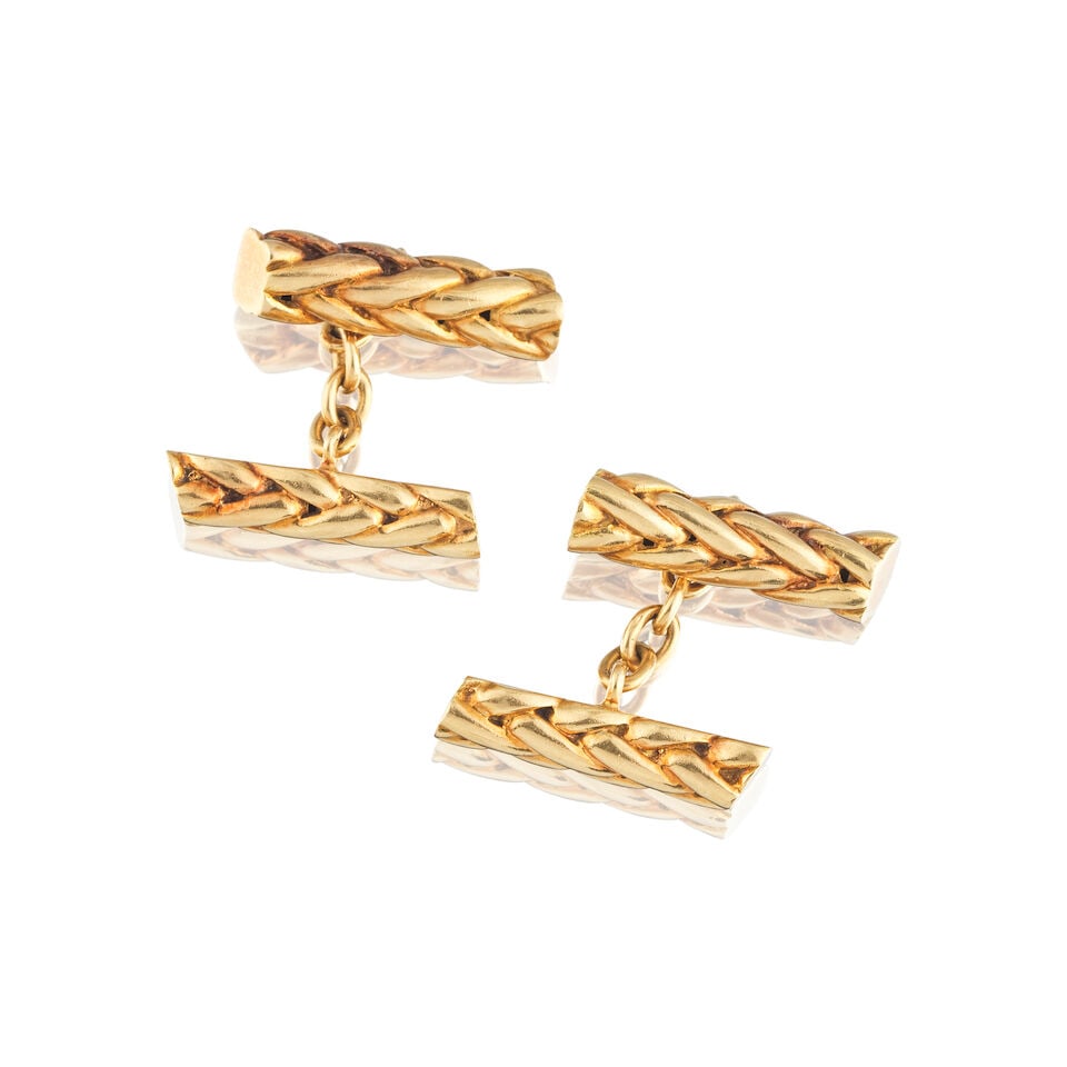 HERMÈS: PAIR OF GOLD CUFFLINKS HERMÈS: PAIRE DE BOUTONS DE MANCHETTE EN OR (1 of 1)
