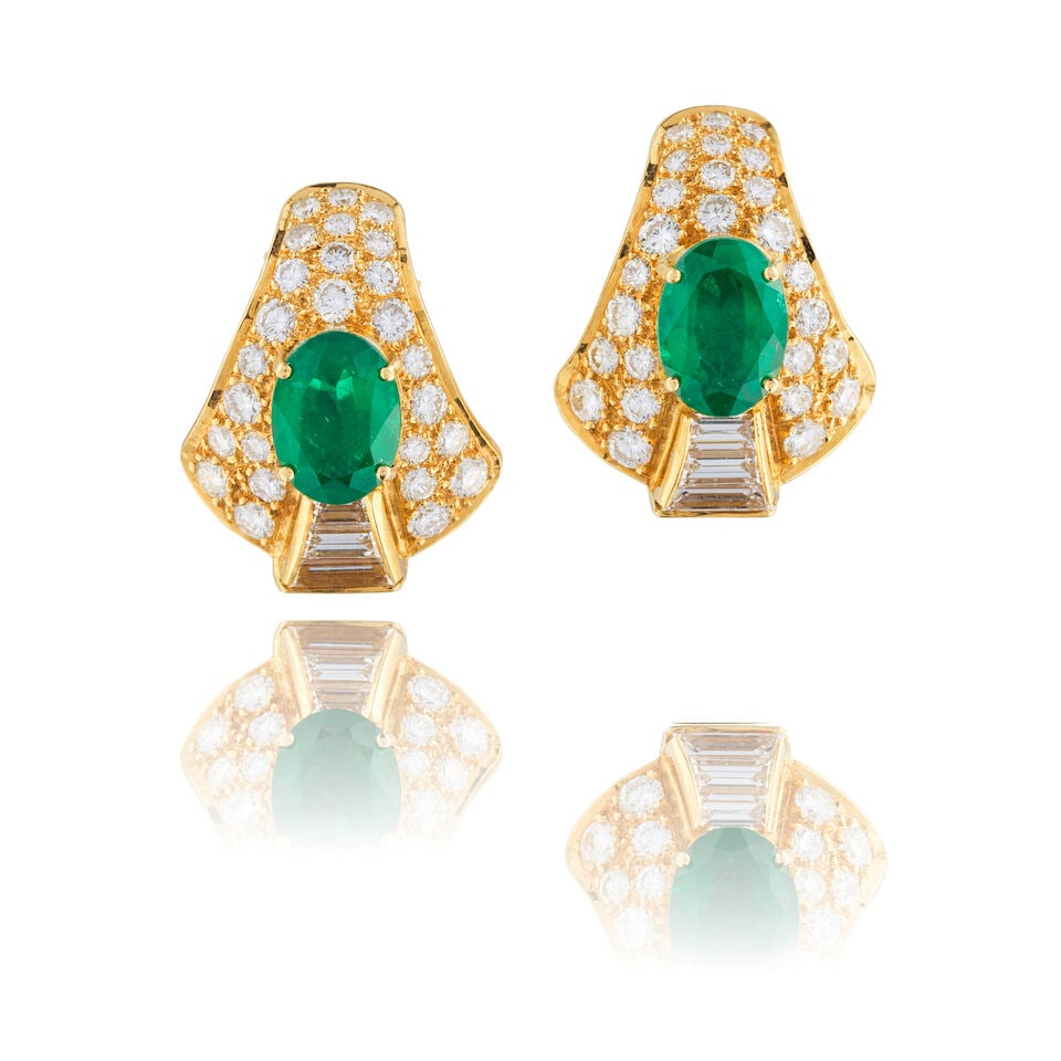 PAIR OF EMERALD AND DIAMOND EARRINGS PAIRE DE BOUCLES D'OREILLES ÉMERAUDES ET DIAMANTS: PAIR OF EMERALD AND DIAMOND EARRINGS PAIRE DE BOUCLES D'OREILLES ÉMERAUDES ET DIAMANTS • French import mark for 18 carat yellow gold (750 ‰) • 2 oval-shaped emeralds weighing