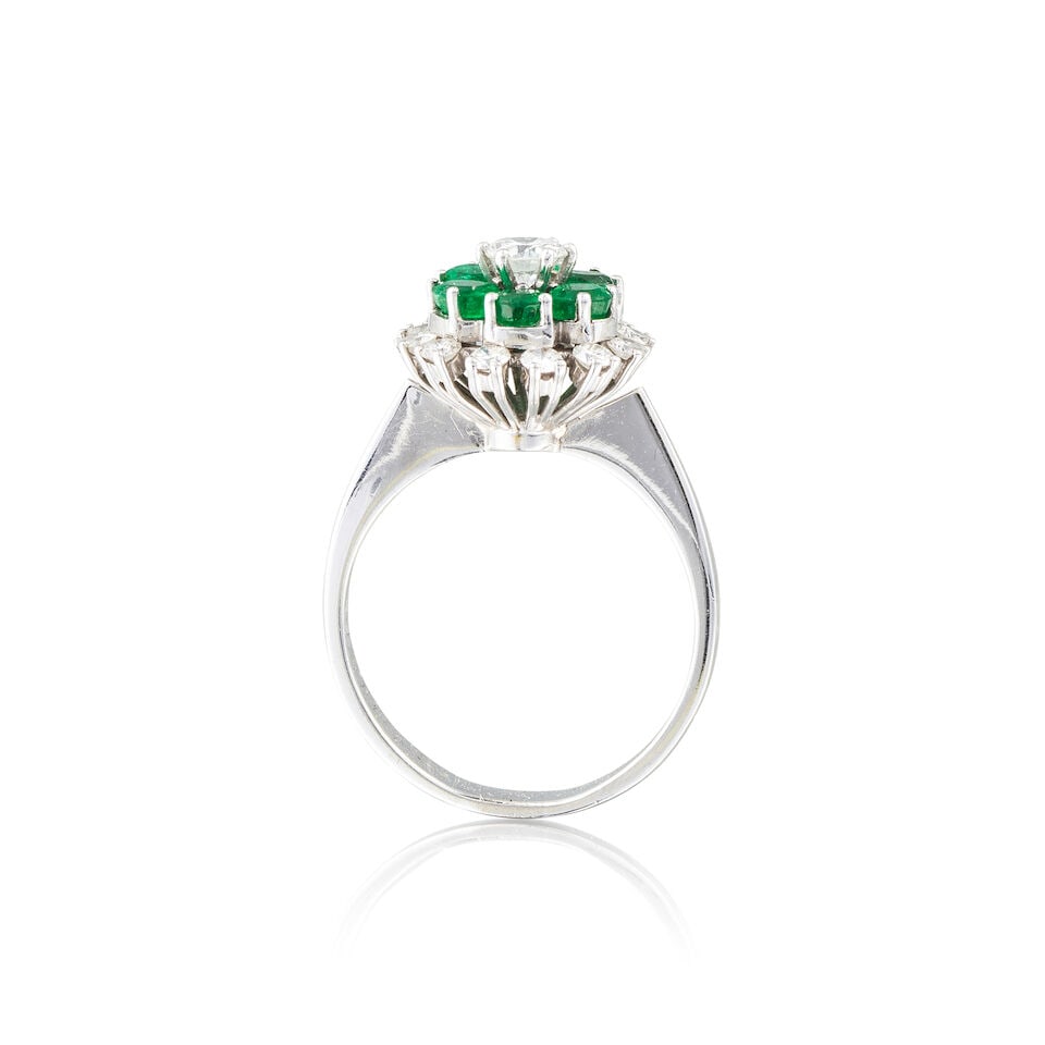 EMERALD AND DIAMOND RING BAGUE ÉMERAUDE DIAMANTS - 2