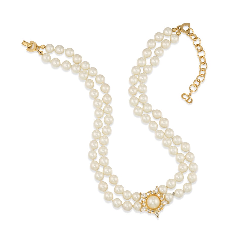 CHRISTIAN DIOR: DOUBLE STRAND PEARL CHOKER 1970'S | Marc Bohan (1 of 1)