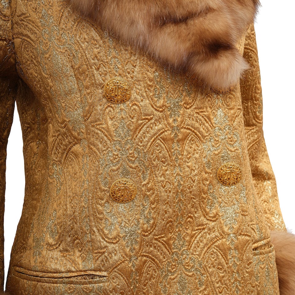 CHRISTIAN DIOR: GOLD BROCADE FUR TRIM SUIT Fall 1994 | Gianfranco Ferré - 2