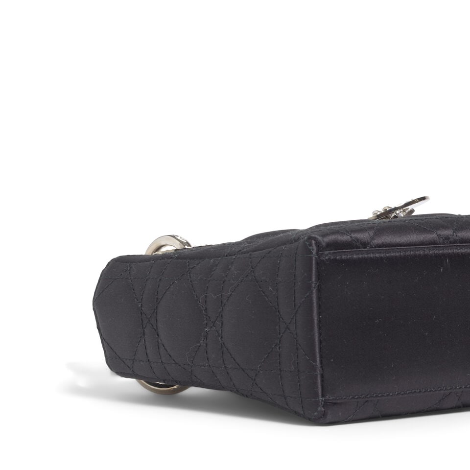 CHRISTIAN DIOR: BLACK CANNAGE QUILTED SATIN MINI LADY DIOR 1997 | John Galliano - 3