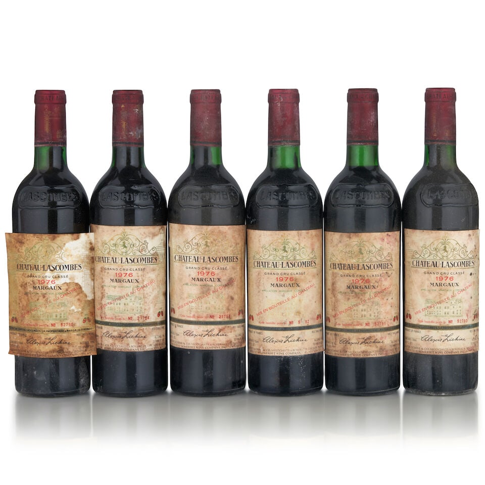 Chateau Lascombes, 1976 (6 bottles, 750ml): Chateau Lascombes, 1976 (6 bottles, 750ml) Region: Margaux Fill Level: bottom neck Capsule: bin soiled, worn Label: heavily bin soiled, oxidized, corroded, one mostly unaffixed Footnotes: Bordeaux, Le