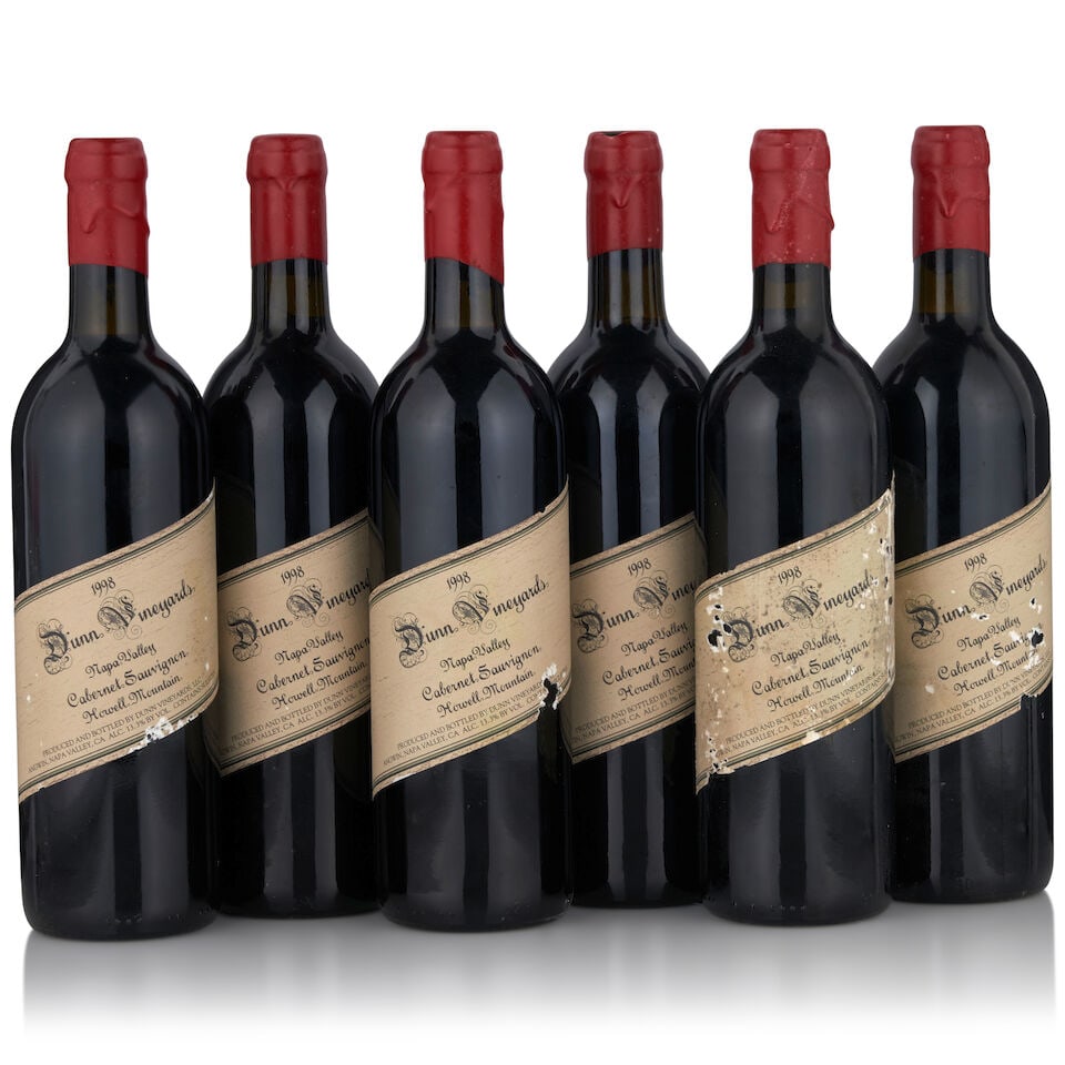 Dunn Howell Mountain, 1998 (6 bottles, 750ml): Dunn Howell Mountain, 1998 (6 bottles, 750ml) Region: Napa Valley Fill Level: two into neck, four bottom neck Capsule: one chipped with losses Label: two lightly nicked, one lightly nicked with slight