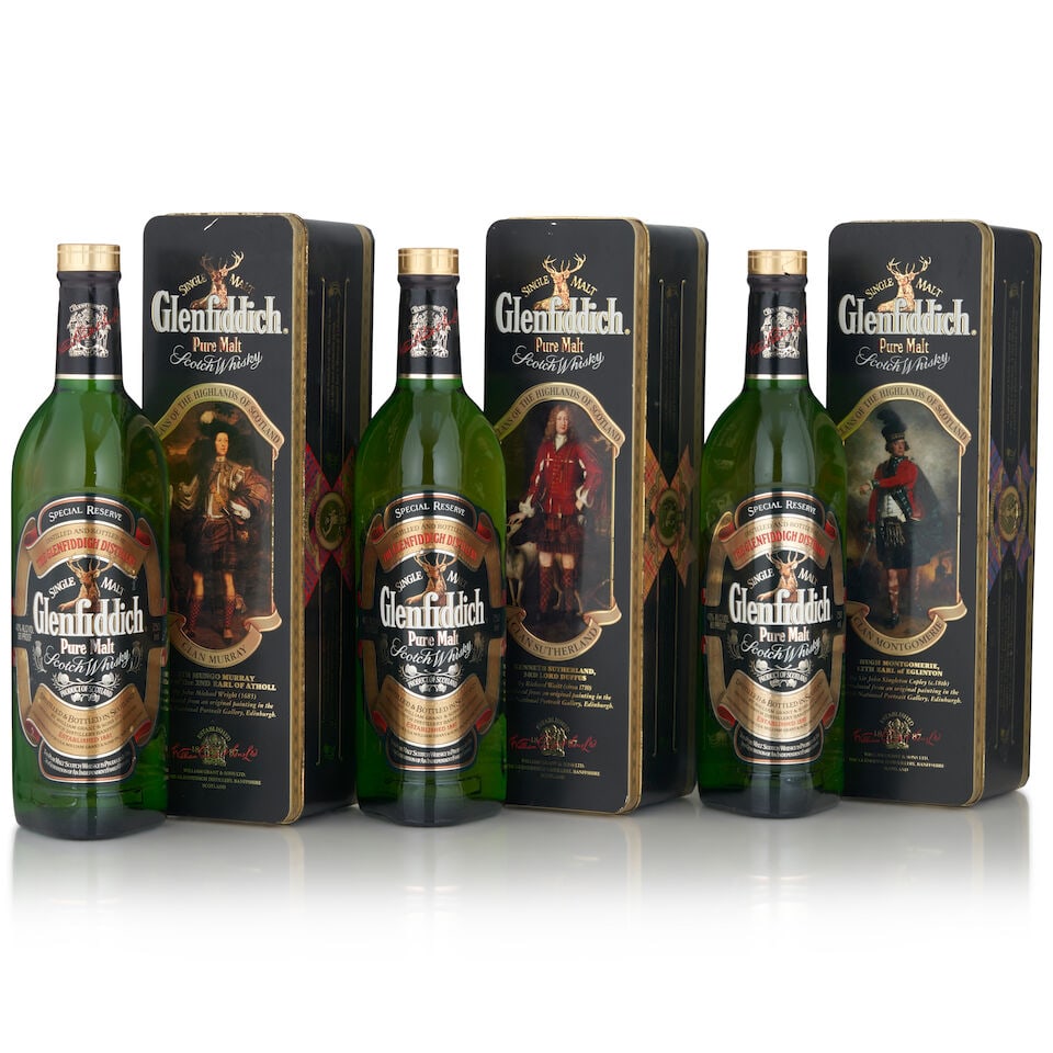 Glenfiddich Clan Sutherland (1 bottle, 750ml) Glenfiddich Clan Murray (1 bottle, 750ml) Glenfidd...: Glenfiddich Clan Sutherland (1 bottle, 750ml) Region: Speyside Packaging: original case Alcohol content: 40% Notes: official bottling Glenfiddich Clan Murray (1 bottle, 750ml) Region: Speyside Packagi