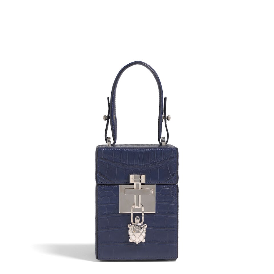 OSCAR DE LA RENTA: NAVY EMBOSSED LEATHER ALIBI TOP HANDLE BAG: OSCAR DE LA RENTA: NAVY EMBOSSED LEATHER ALIBI TOP HANDLE BAG • Measures 11 cm x 16 cm x 11 cm | Drop: 12.5 cm OVERALL CONDITION: Very Good | Light signs of wear throughout. Includes removable a